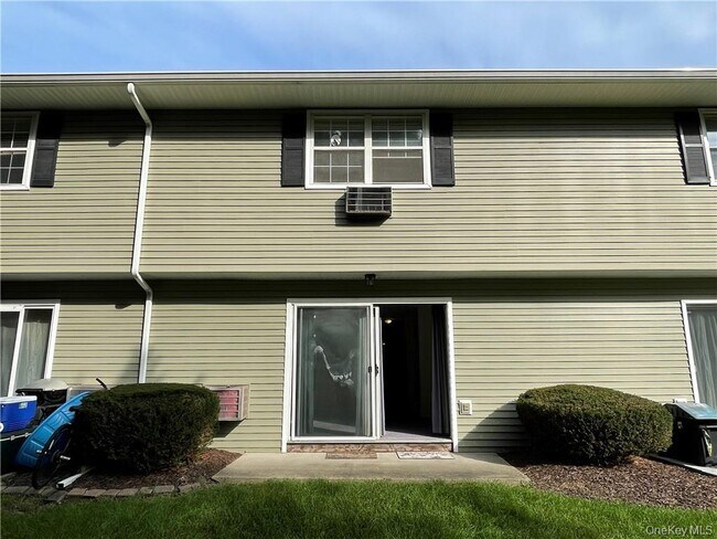 Building Photo - 100 Hillside Dr Unit G9 Rental