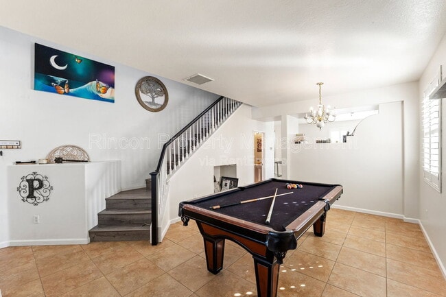 Photo - 954 Taylor Ln