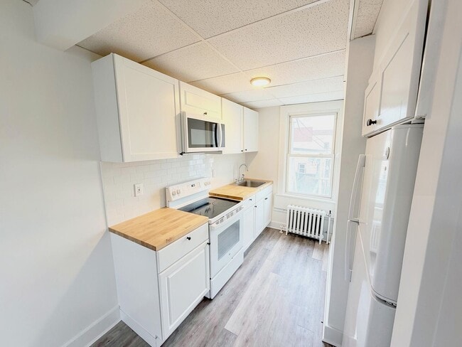 Photo - 720-724 Warren Street Unit 720-8