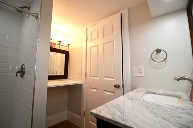 Photo - 6841 Buckingham Place