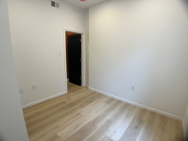 Photo - 3010 N Marvine St