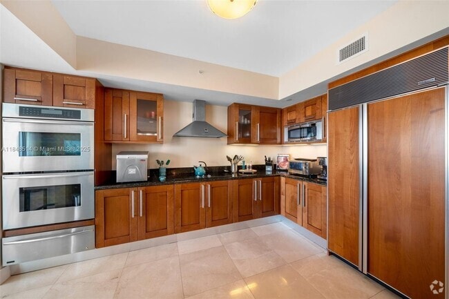 Building Photo - 3301 NE 183rd St Unit 1104 Rental