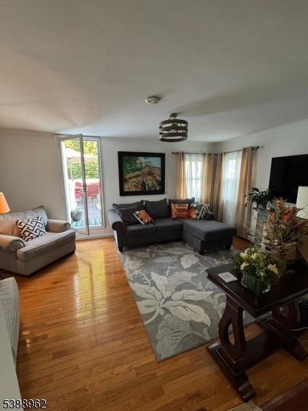 Photo - 925 E 26th St