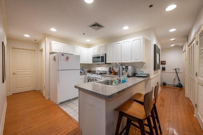 Photo - 711 Clinton St Unidad 2F Rental