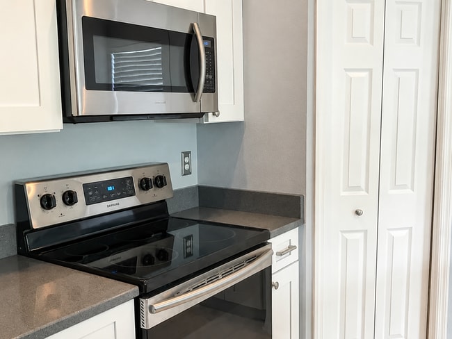 Photo - 838 Addison Dr NE