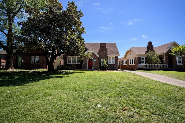 Photo - 2812 NW 18th St