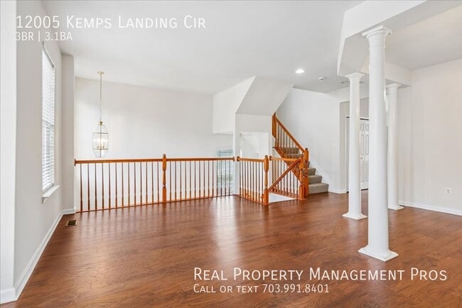 12005 Kemps Landing Cir