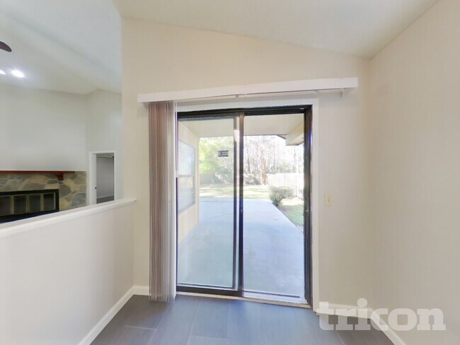 Photo - 2346 Blossom Ridge Dr N