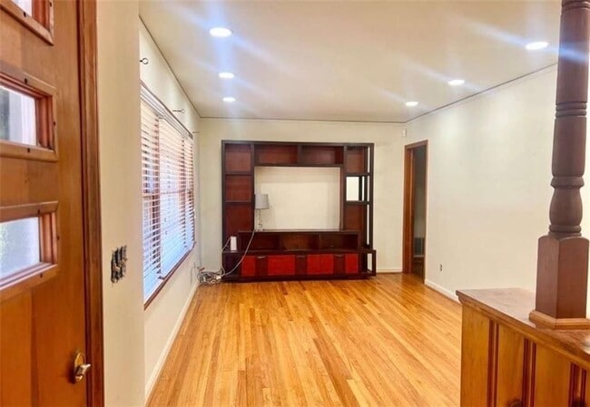 Photo - 2560 Wood Valley Dr