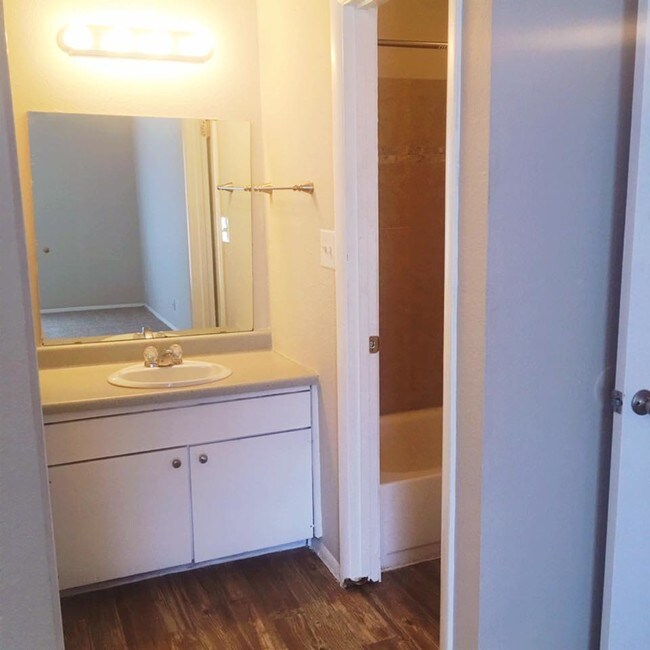 Photo - Sterling Heights (OK)