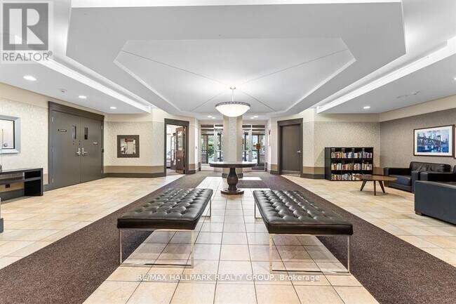 Photo - 310 Central Park Dr Unité 5G