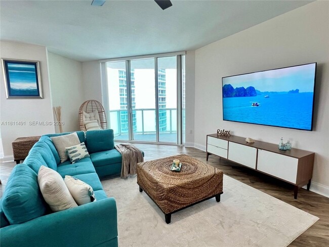 Photo - 231 Riverside Dr Unidad 1210