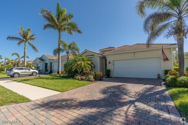 Building Photo - 14570 Tropical Dr Rental