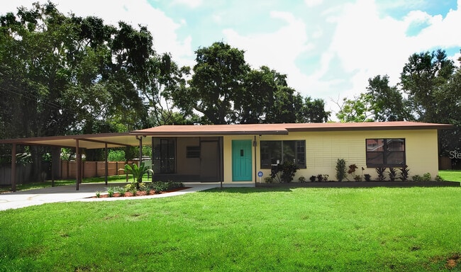 Photo - 1818 Blossom Ter