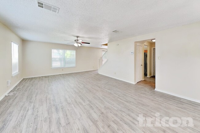 Photo - 8055 Chestnut Cedar Dr