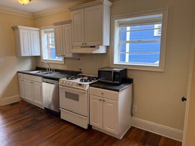 Photo - 2042 Hosea L Williams Dr NE