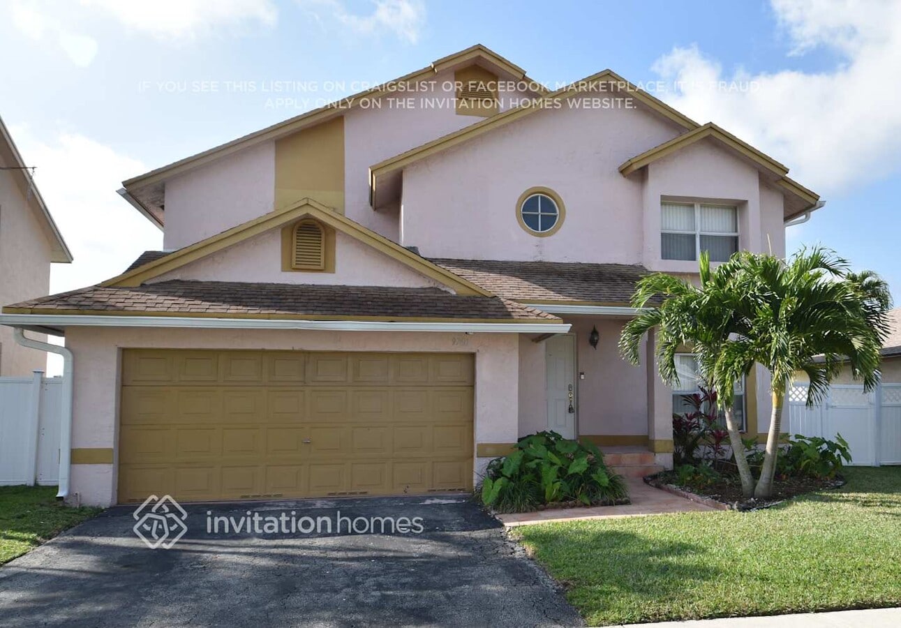 Photo - 9760 SW 9th Ct
