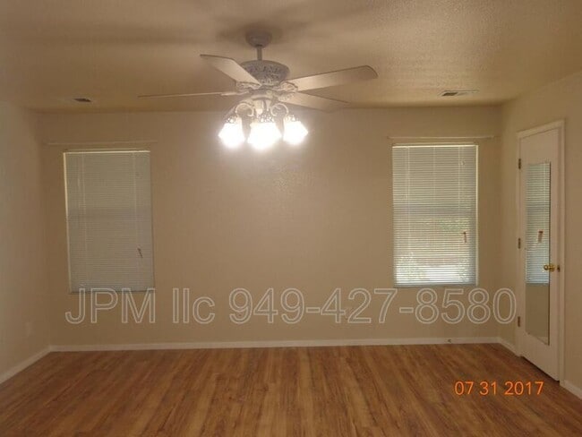Photo - 5065 Pradera St