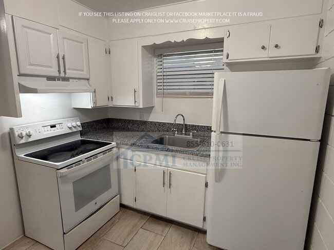 Photo - 732 S J St Unit 2