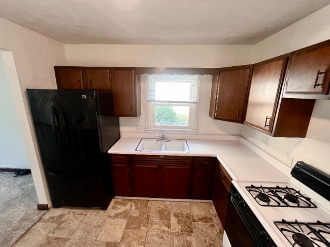 Photo - 912 State St Unit 912