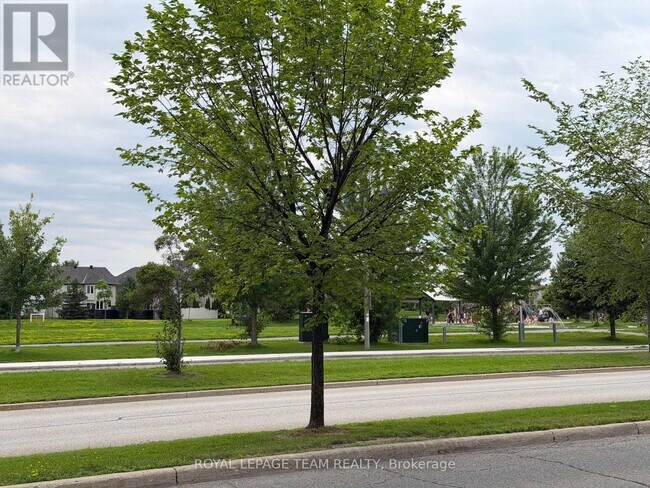 Photo - 419 Chapman Mills Dr Unit A