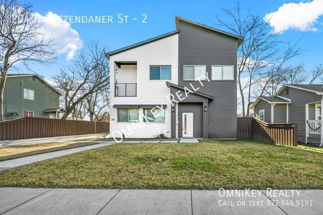 Building Photo - 204 N Getzendaner St Unit 2