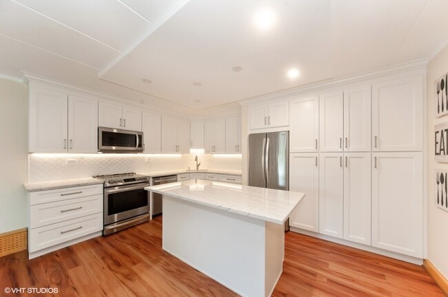 Photo - 18 E Old Willow Rd Unit 106N