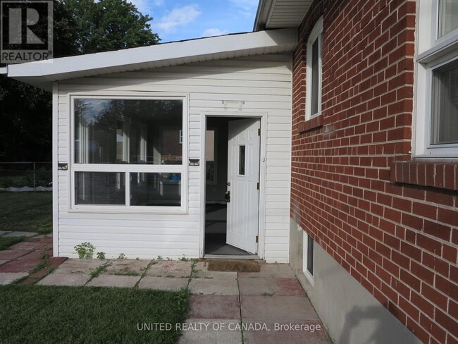 Photo - 456 Drewry Ave