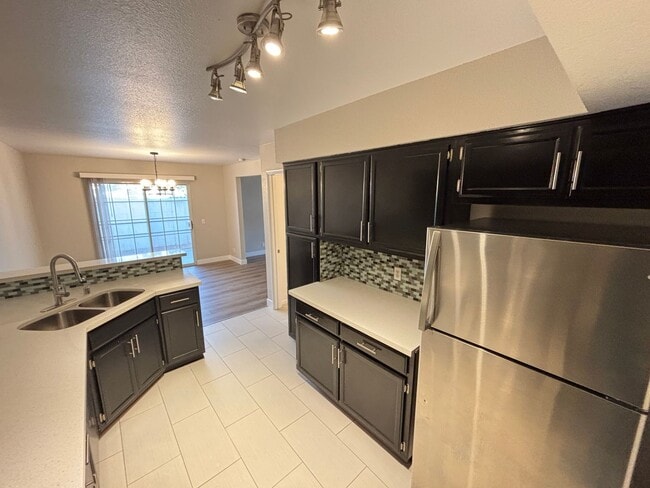 Photo - Charming 2 Bed/3Bath/1Car Townhome nestled in this beautiful Green Valley Community!