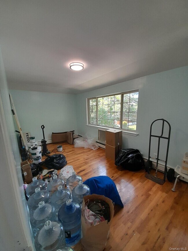 Photo - 176-34 133rd Ave