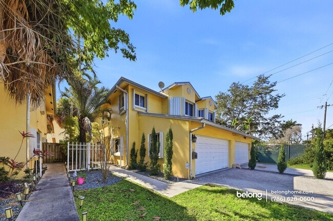 Photo - 616 SW 6th St