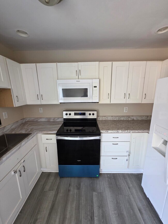 Cocina - 6610 Vandre Ave