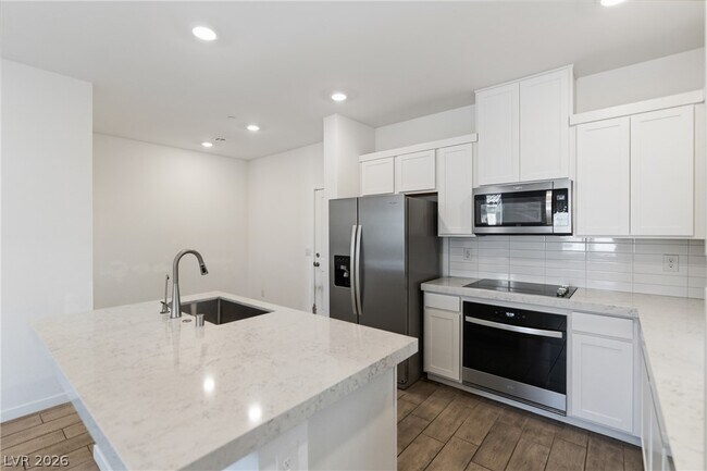 Photo - 222 Krameria Ave