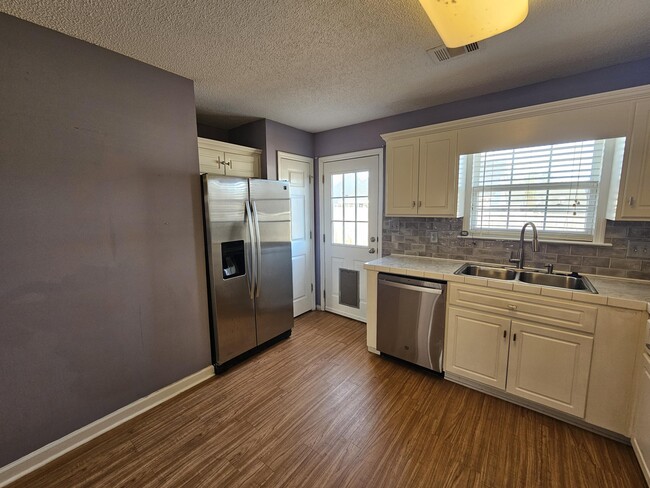 Photo - 21 Flower Break Rd