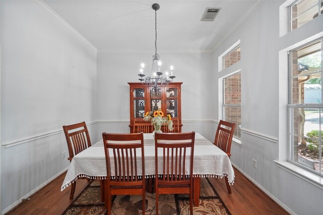 Photo - 158 N Whistlers Bend Cir
