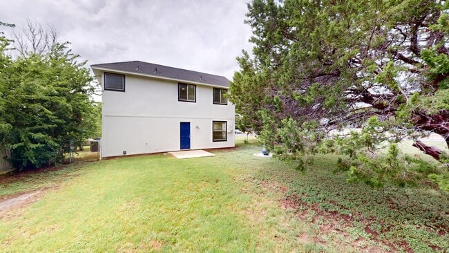 2206 Lazy Ridge Dr