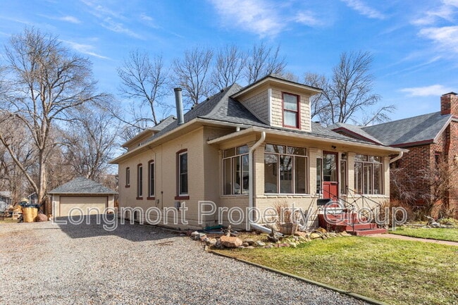 Photo - 632 Bross St