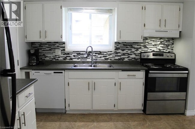 Photo - 11 Wordsworth Pl