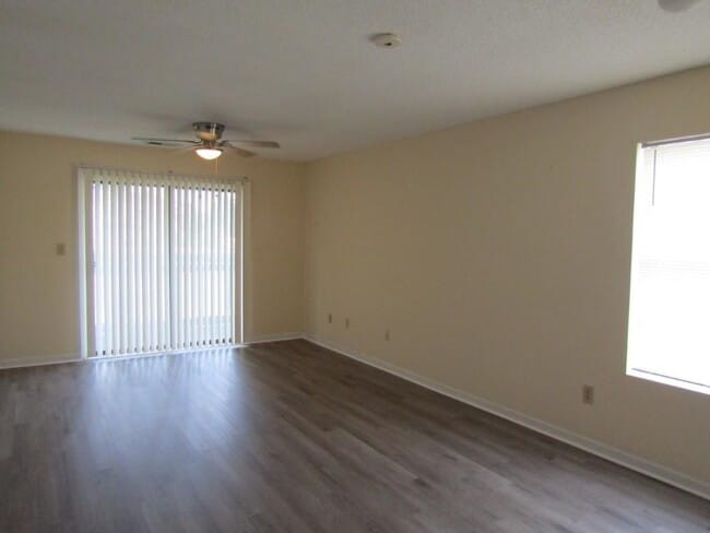 Photo - 1095 Plantation Dr