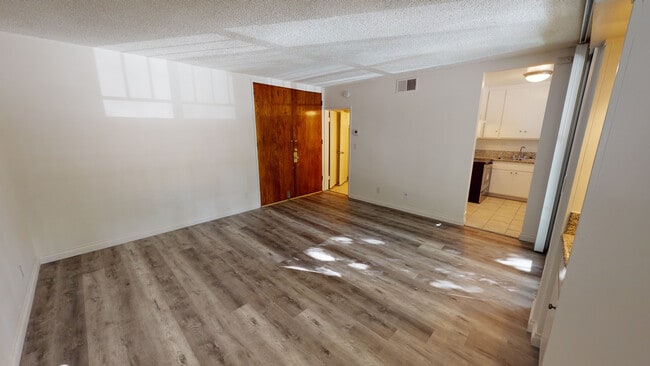 Burton Plaza Apartments