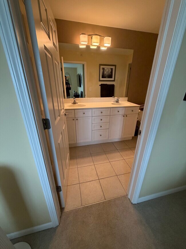 Photo - 1640 Maple Ave Unidad 1505