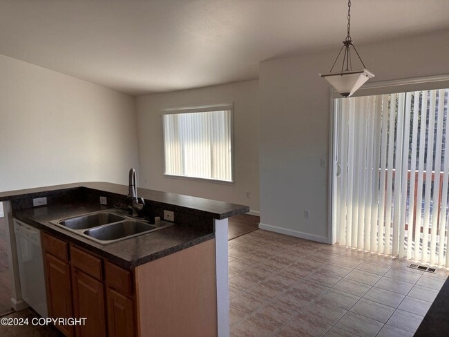 Photo - 3 Bed/2 Bath Midtown Townhome!