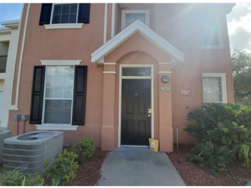 1 bed 1 bath - cable &amp; water inlcuded in rent - 1 bed 1 bath - cable &amp; water inlcuded in rent
