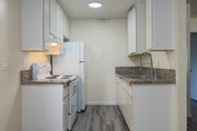 1BR, 1BA - 620SF - Kitchen