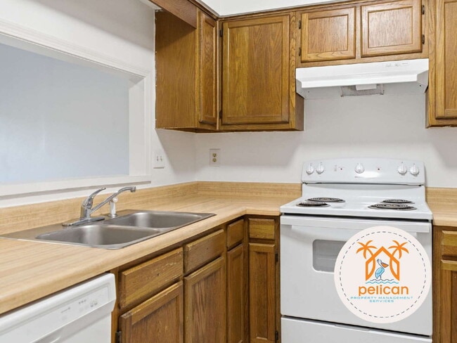 Photo - Bright townhome in the heart of Pensacola Unit Apt. D