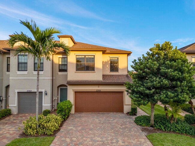 Photo - 2366 Byron St