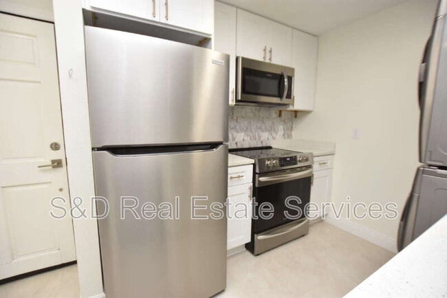 Photo - 141 Fernery Rd Unit C6