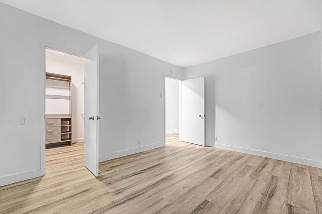 Photo - 847 6th St Unit F