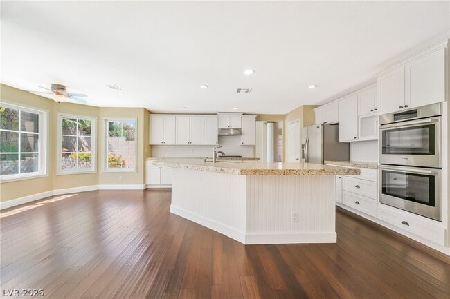 Photo - 271 Pointe Ranier Ave