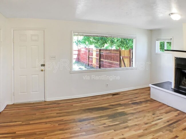 Photo - 1995 Ingalls St